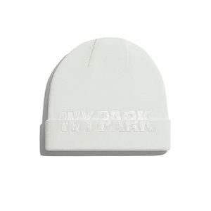 🐝Ivy Park cut off logo beanie
